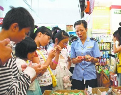 严密监控食品流通环节食品安全长效监管机制建立_大成网_腾讯网